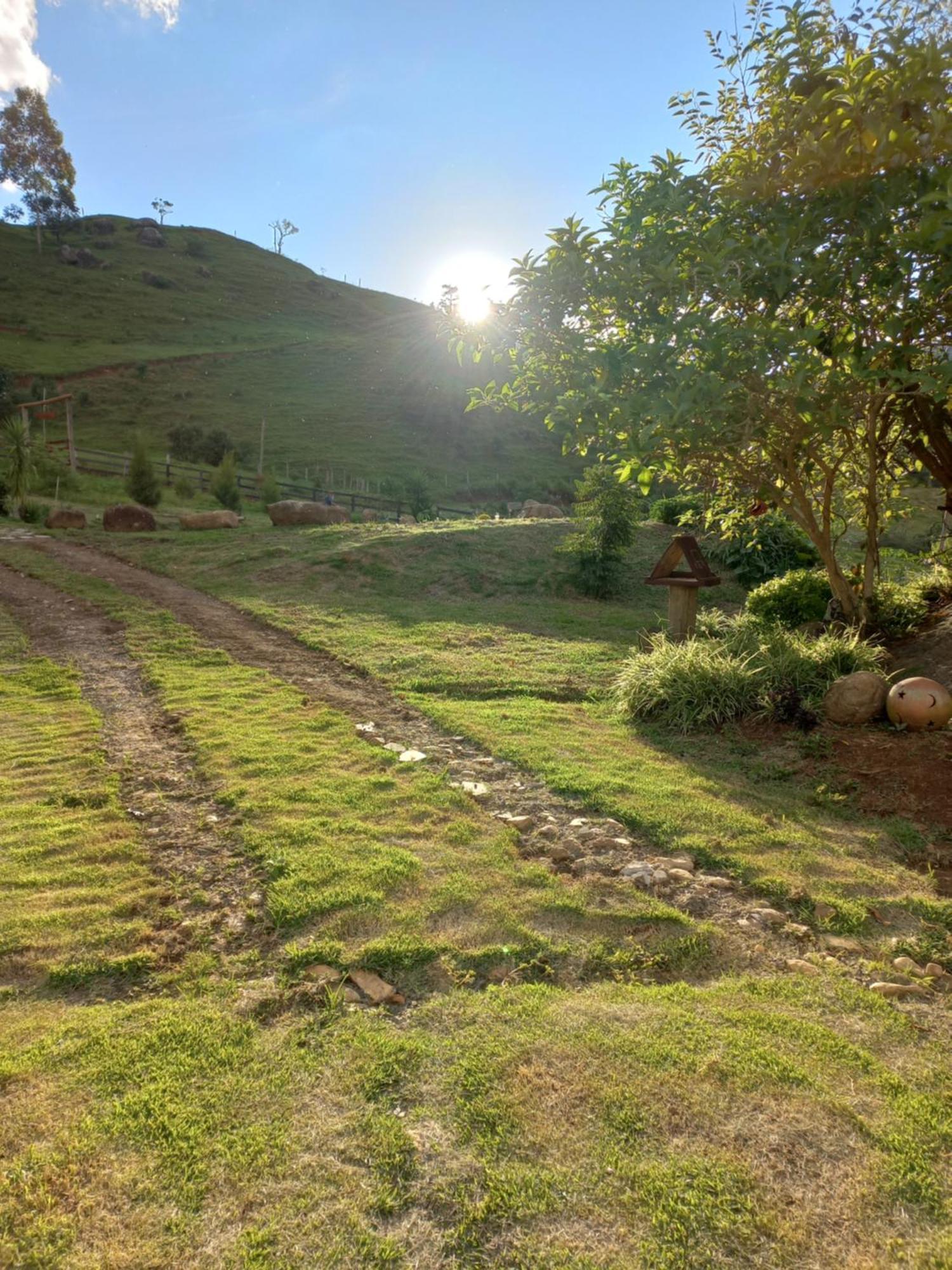 Chale Araucaria- Vale Das Pedras Mg Sapucai-Mirim Ngoại thất bức ảnh
